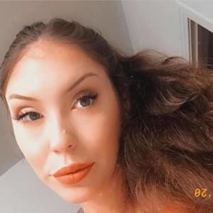 Meet your Posher, Katelynn